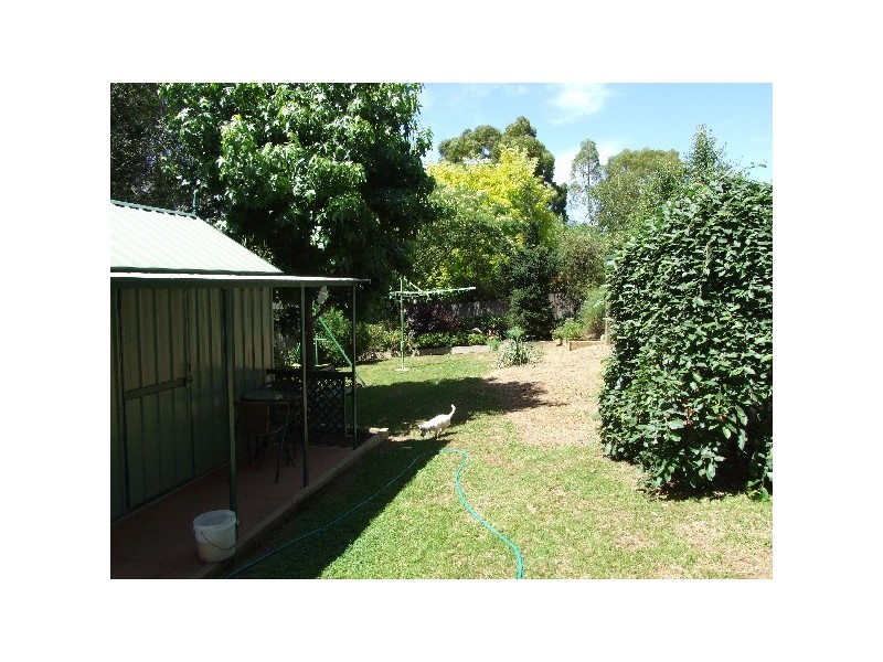 2 Campbell Crescent, Moss Vale NSW 2577