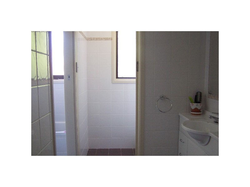 2 Woodville Road, Moss Vale NSW 2577