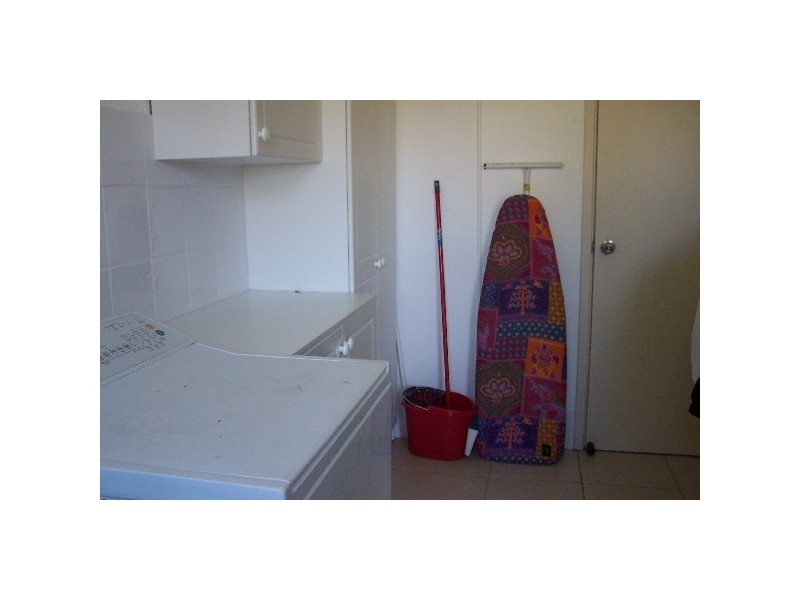 2 Woodville Road, Moss Vale NSW 2577