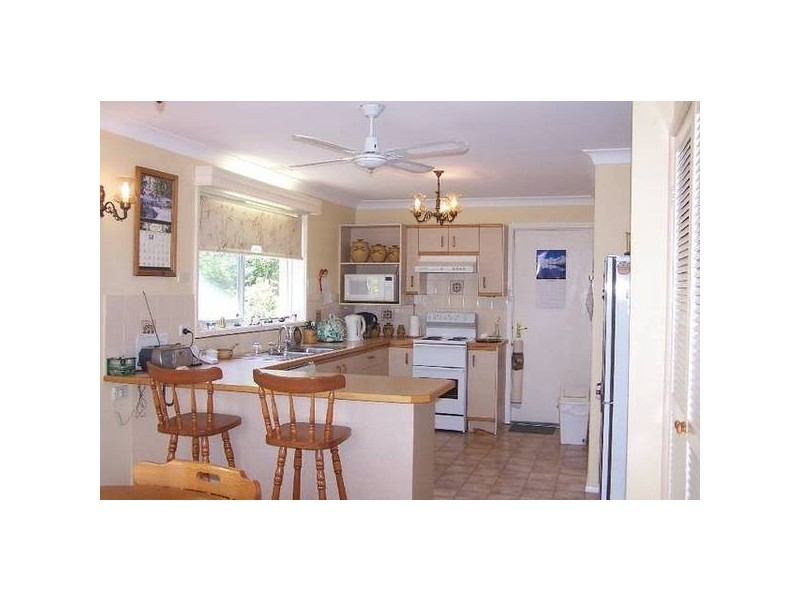 6 Woodville Road, Moss Vale NSW 2577