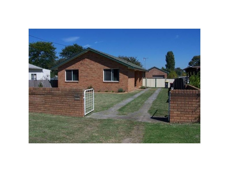12 Sydney Street, New Berrima NSW 2577