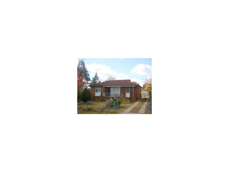 21 Albany Road, Moss Vale NSW 2577