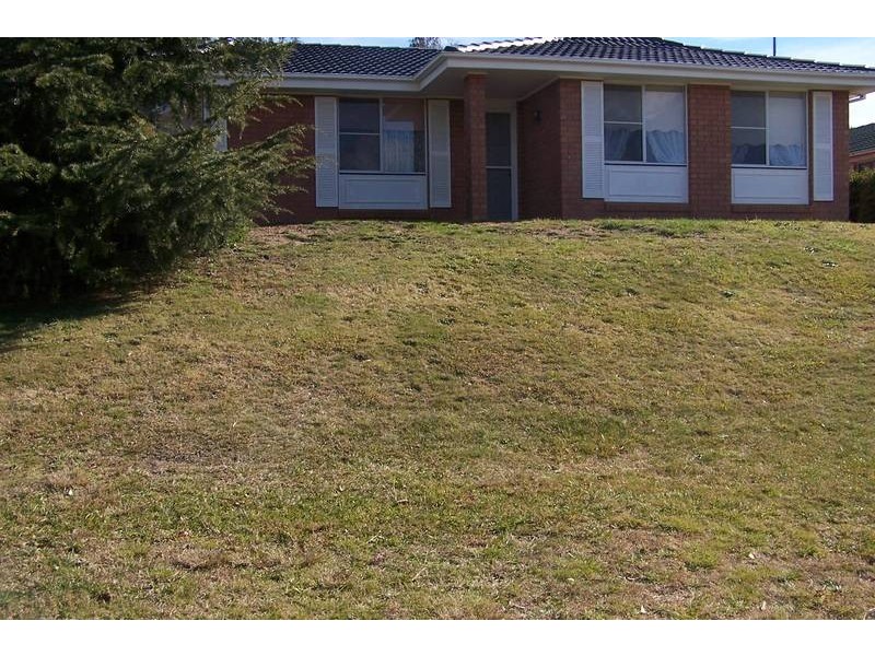 13 Willow Drive, Moss Vale NSW 2577