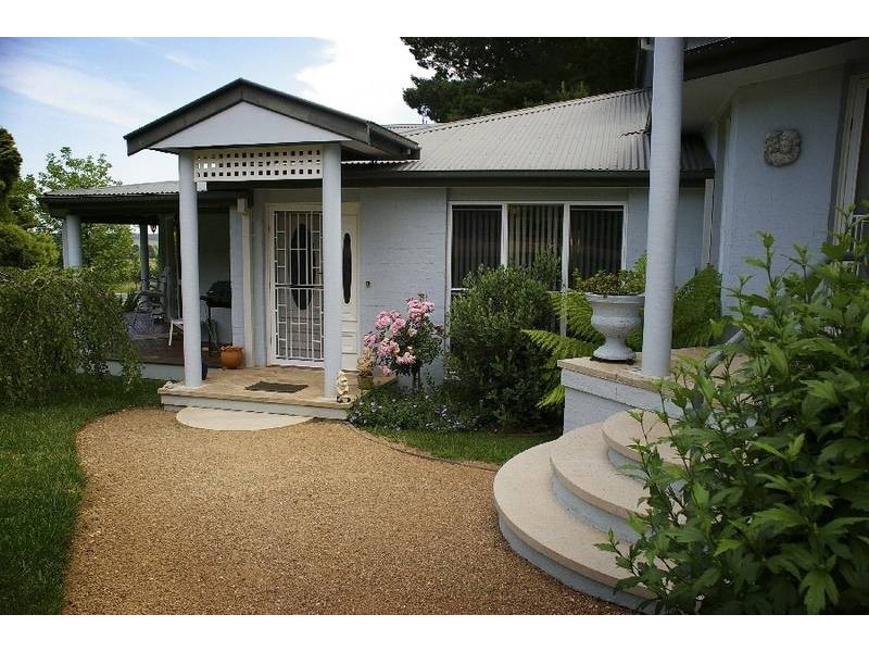 10 Bonnie Glen Road, Bowral NSW 2576