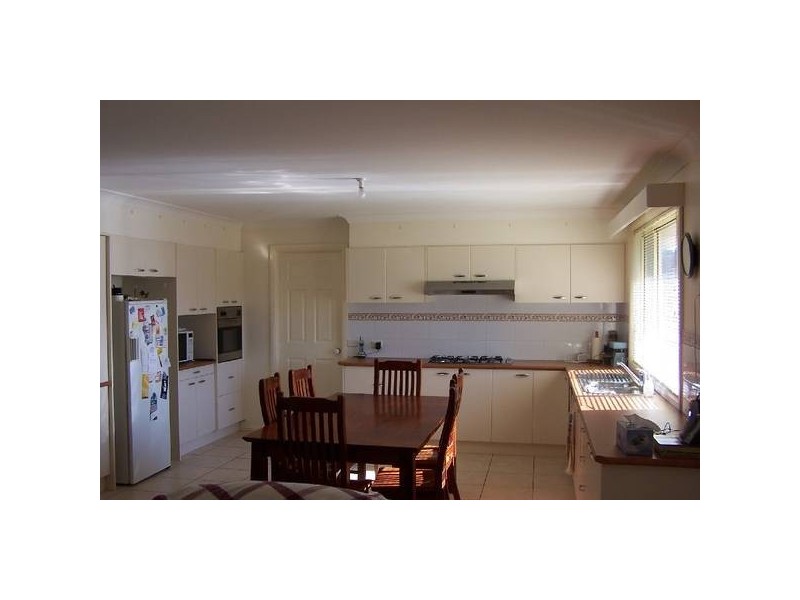 2 Wembley Street, Moss Vale NSW 2577