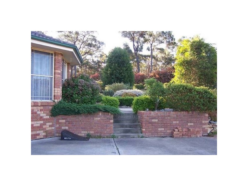 77 Cumberteen Street, Hill Top NSW 2575