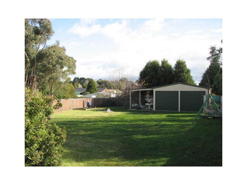 8 Wyatt Street, Moss Vale NSW 2577
