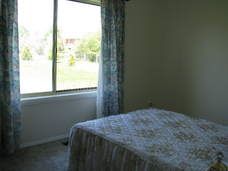 19 Watkins Drive, Moss Vale NSW 2577