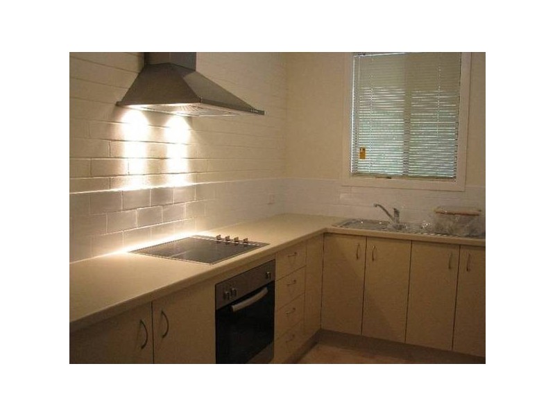 2/10 Arthur Street, Moss Vale NSW 2577