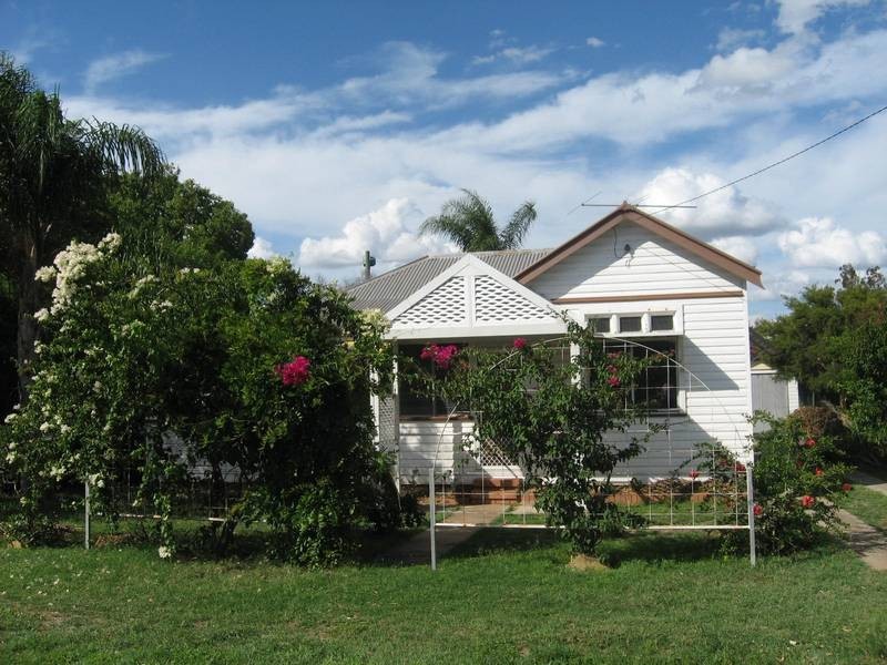 55 Bell street, Chinchilla QLD 4413