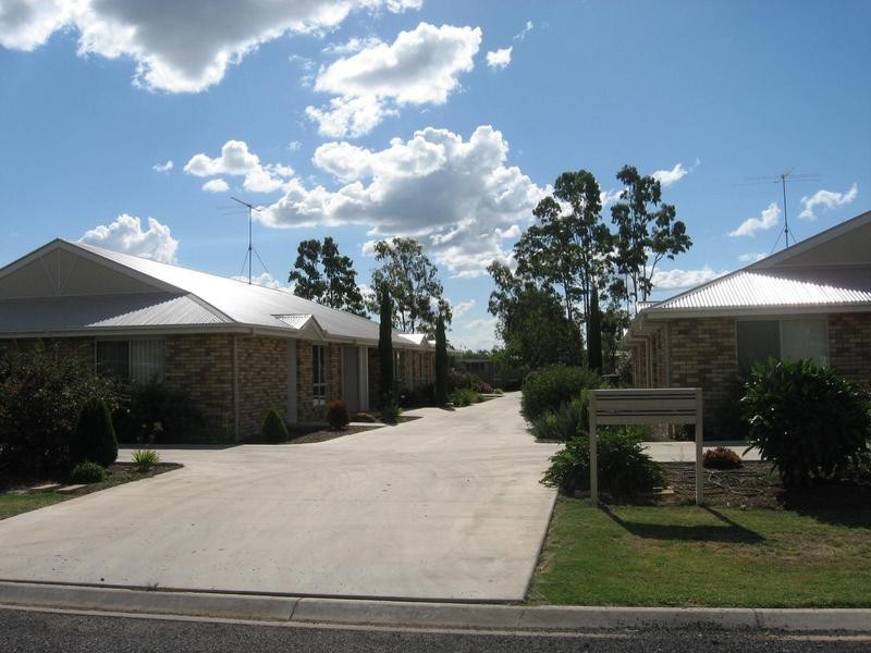 5/3-5 Back Avenue, Chinchilla QLD 4413