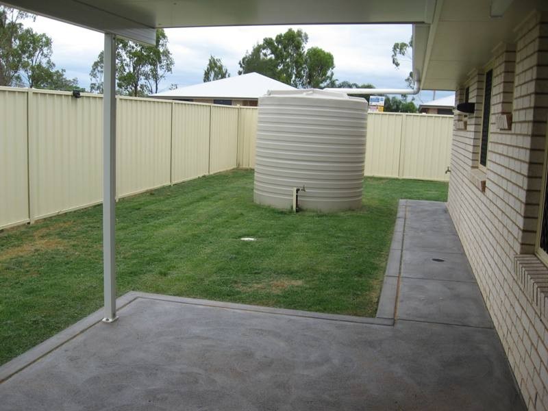 1/17 Luscombe Street, Chinchilla QLD 4413