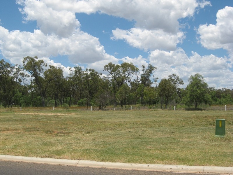 5 Sommerfeld Cres, Chinchilla QLD 4413