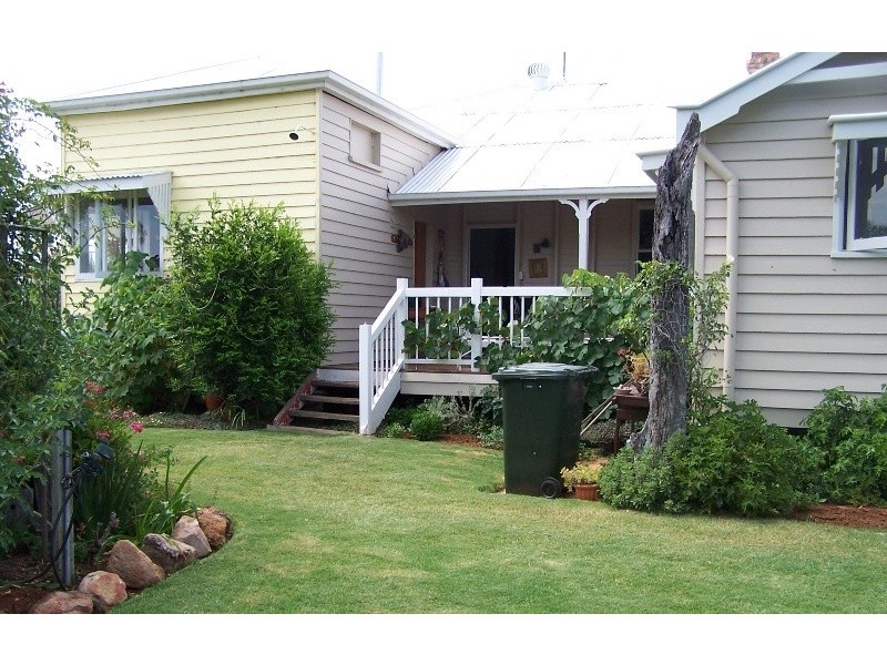 57 Zeller, Chinchilla QLD 4413