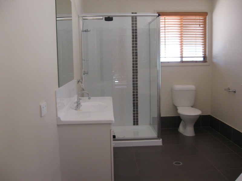 11 Davidson Ct, Chinchilla QLD 4413