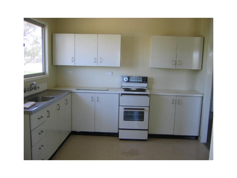 11 Wambo Street, Chinchilla QLD 4413