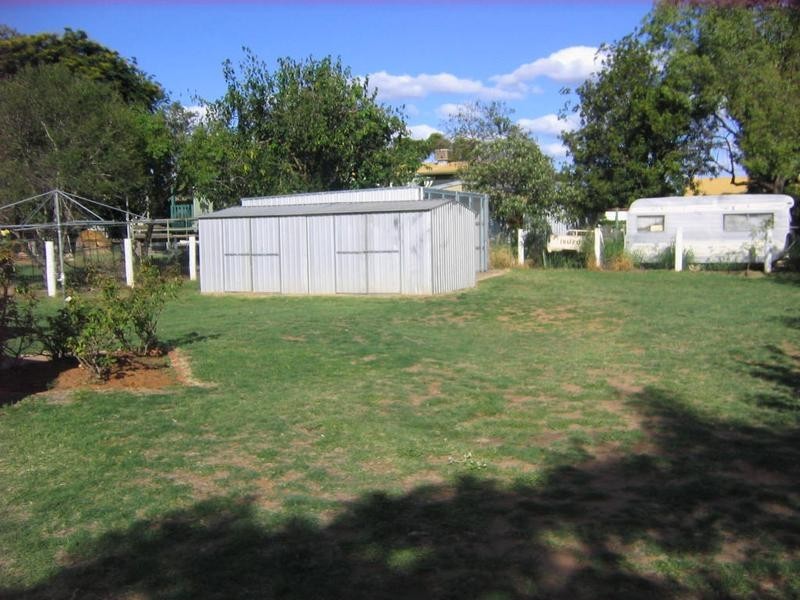 10 Wambo Street, Chinchilla QLD 4413