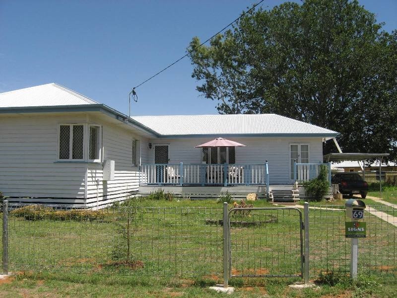 69 Wambo, Chinchilla QLD 4413
