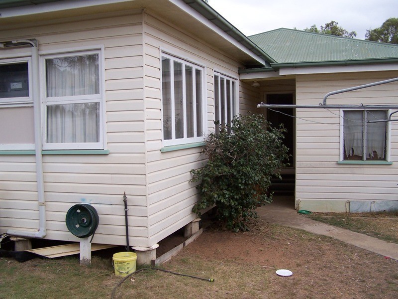 1 CASTLE STREET, Chinchilla QLD 4413