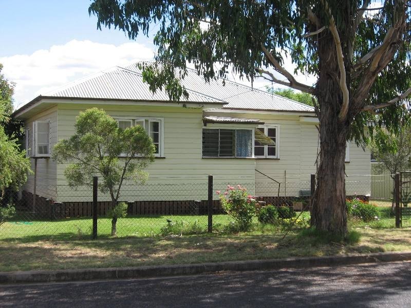 17 Burbank, Chinchilla QLD 4413