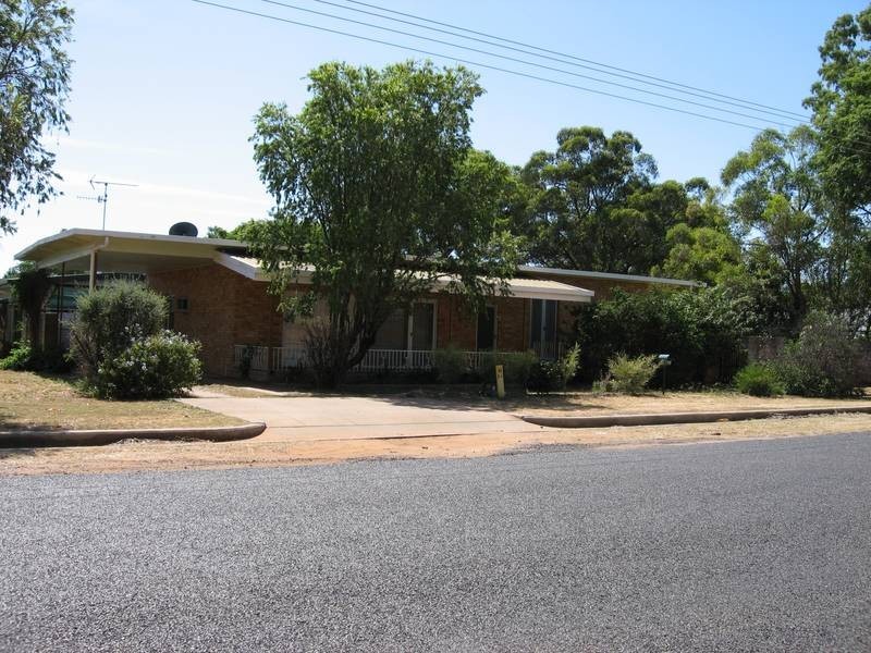 25 Fraser Street, Chinchilla QLD 4413