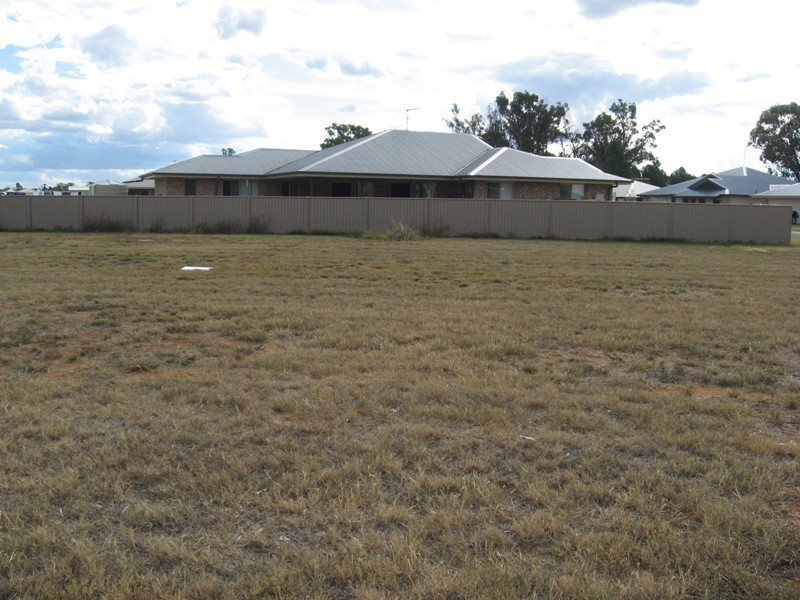 70 Sommerfeld Crescent, Chinchilla QLD 4413
