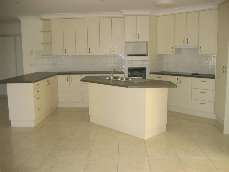 25 Mann, Chinchilla QLD 4413