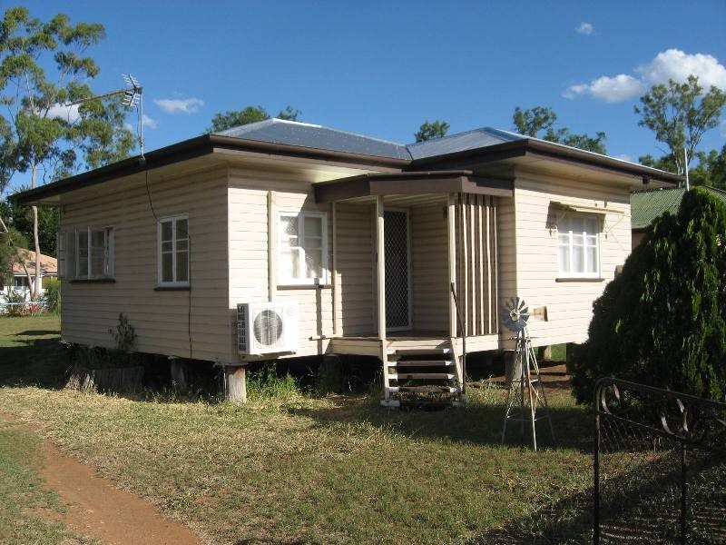 34 Wambo Street, Chinchilla QLD 4413