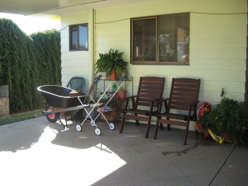 6 Atkins Street, Chinchilla QLD 4413