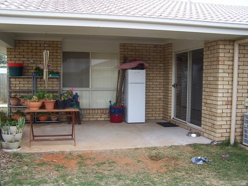 8 Back Avenue, Chinchilla QLD 4413