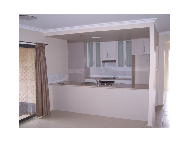 51 Sommerfeld Cres, Chinchilla QLD 4413