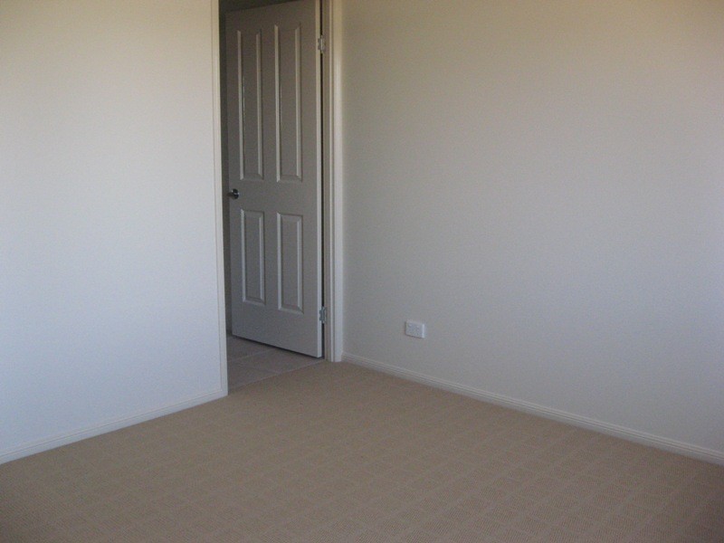 2/27 Mann Street, Chinchilla QLD 4413