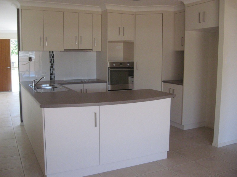 2/27 Mann Street, Chinchilla QLD 4413