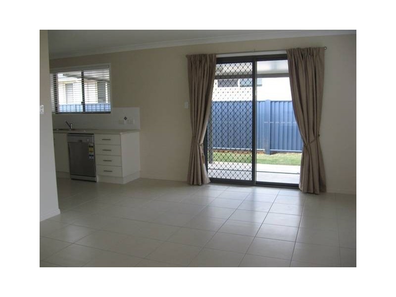 2/3 Davidson Court, Chinchilla QLD 4413