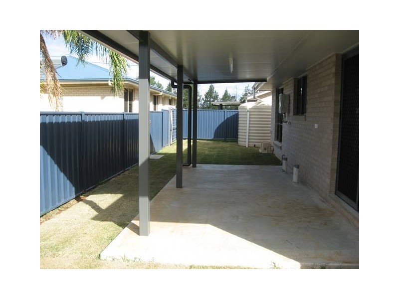 2/3 Davidson Court, Chinchilla QLD 4413