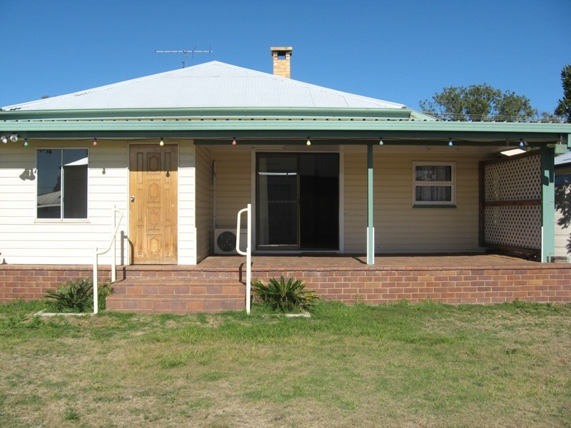 85 Middle Street, Chinchilla QLD 4413