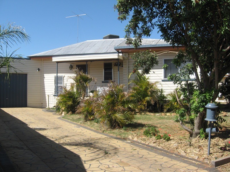 20 Wambo Street, Chinchilla QLD 4413