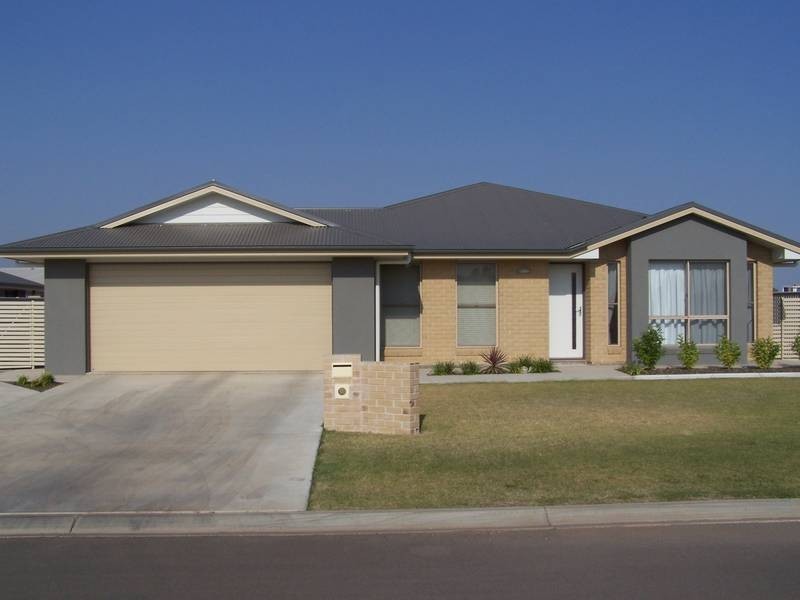 6 McKenzie Street, Chinchilla QLD 4413