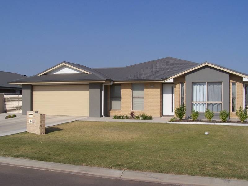 6 McKenzie Street, Chinchilla QLD 4413