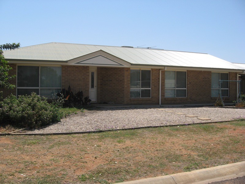 A/3 Foster Street, Chinchilla QLD 4413