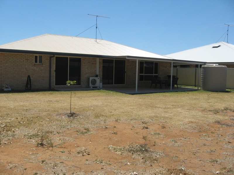 11 Luscombe Street, Chinchilla QLD 4413