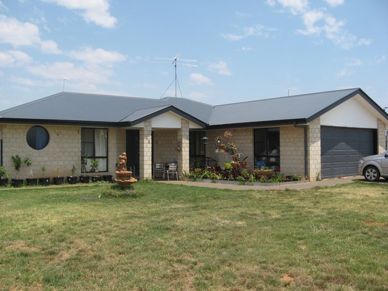 48 Ainsworth Street, Chinchilla QLD 4413