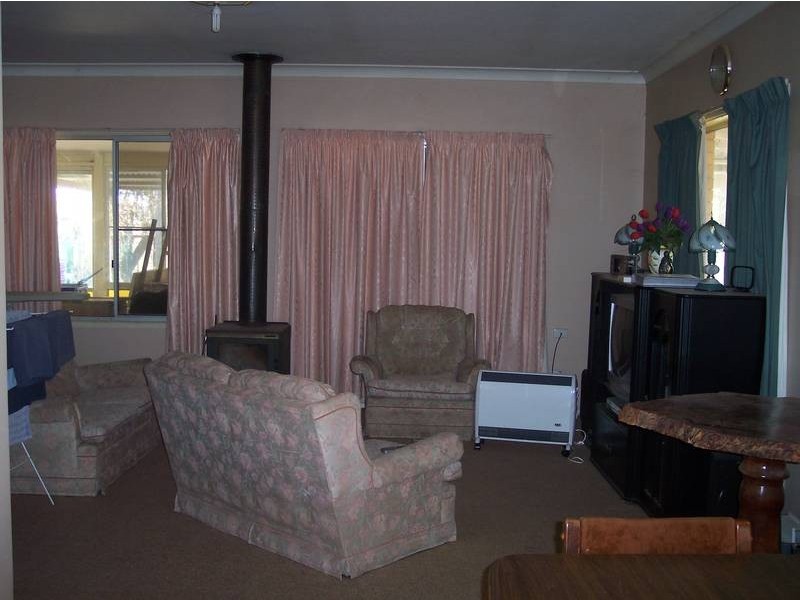 574 Windemere Road, Glenmorgan QLD 4423