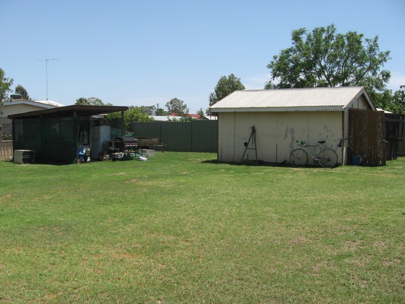 17 Burbank Street, Chinchilla QLD 4413