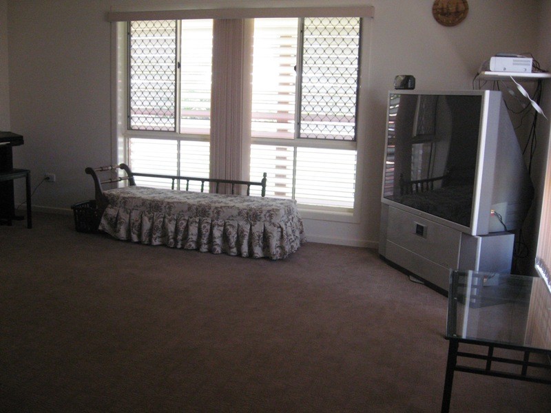4 Back Ave, Chinchilla QLD 4413