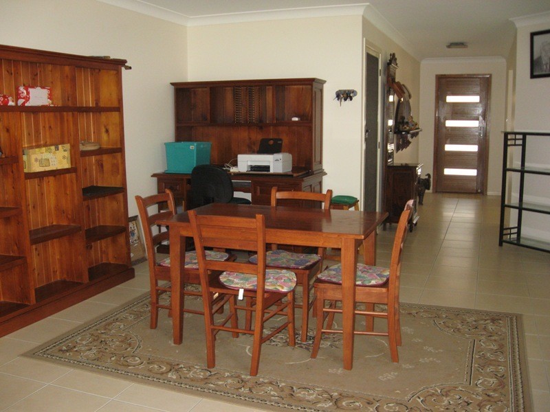 4 Back Ave, Chinchilla QLD 4413