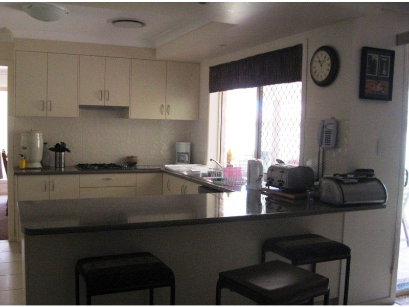 4 Back Ave, Chinchilla QLD 4413