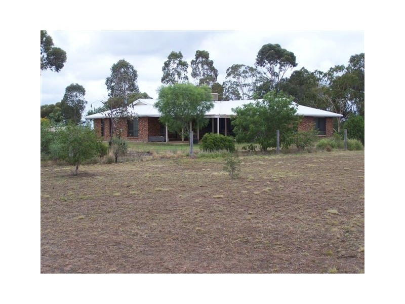 351 Windmill Road, Chinchilla QLD 4413