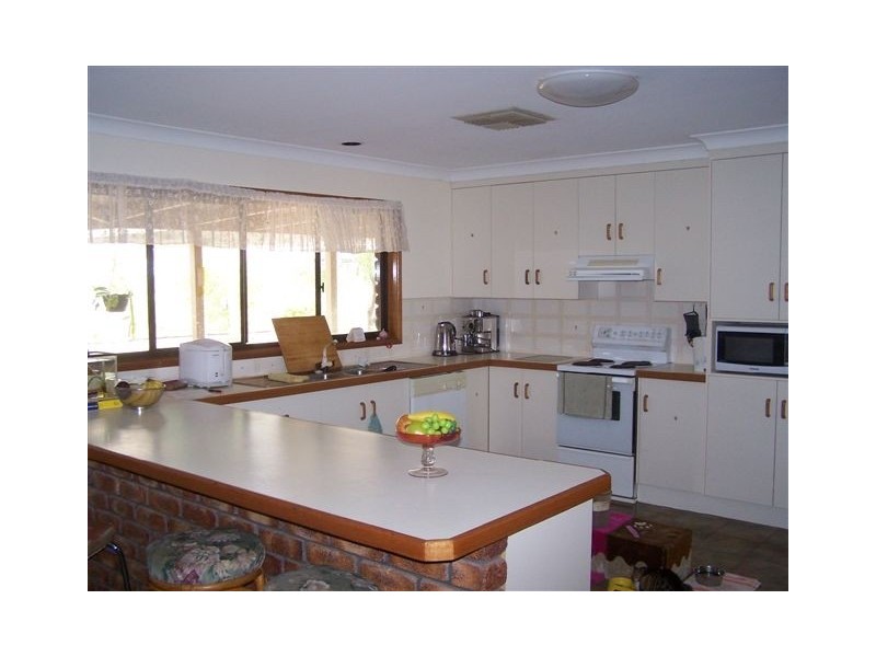 351 Windmill Road, Chinchilla QLD 4413
