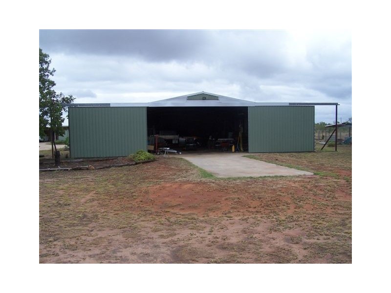 351 Windmill Road, Chinchilla QLD 4413